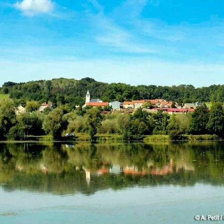 Au Coeur De Bruyeres Apartment Bagian luar foto