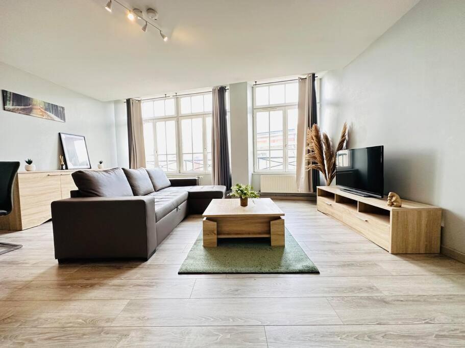 Au Coeur De Bruyeres Apartment Bagian luar foto