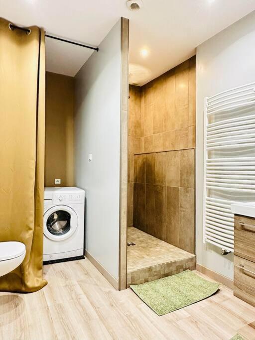 Au Coeur De Bruyeres Apartment Bagian luar foto