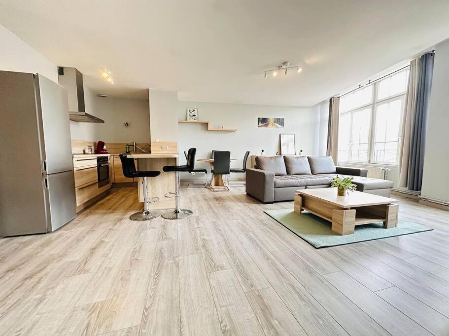 Au Coeur De Bruyeres Apartment Bagian luar foto
